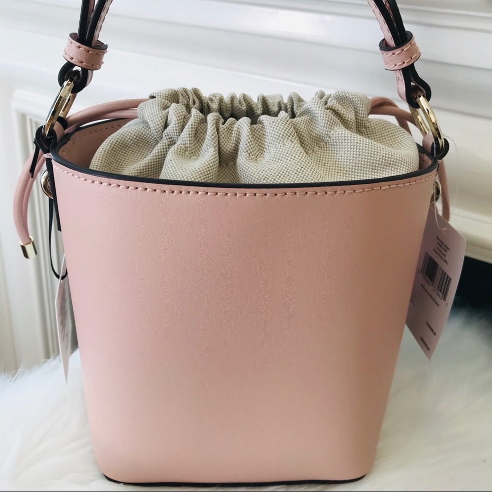⬇️ PRICE DROPPED! Flamingo pippa kate spade bucket - Picture 6 of 8